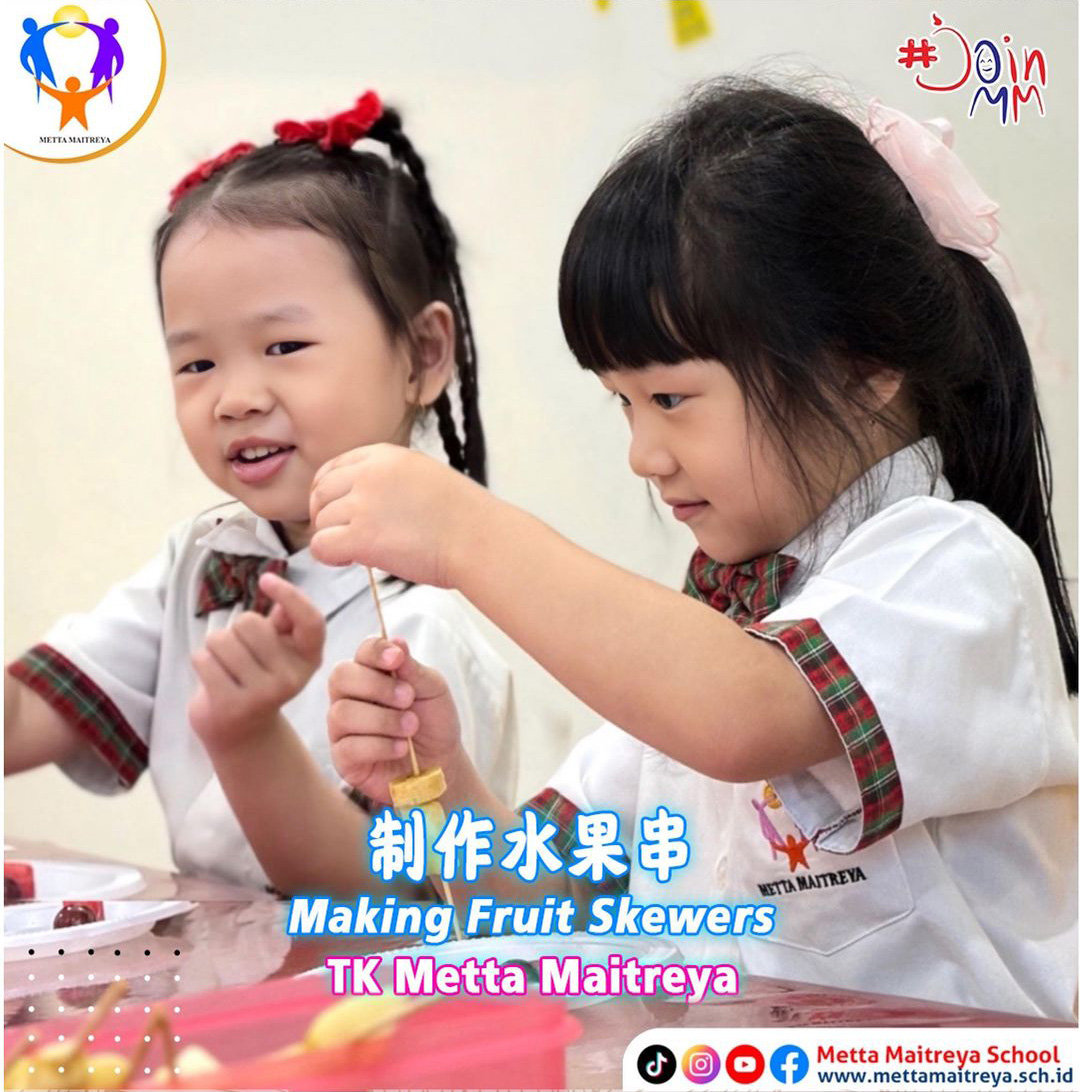 Making Fruit Skewers | TK METTA MAITREYA