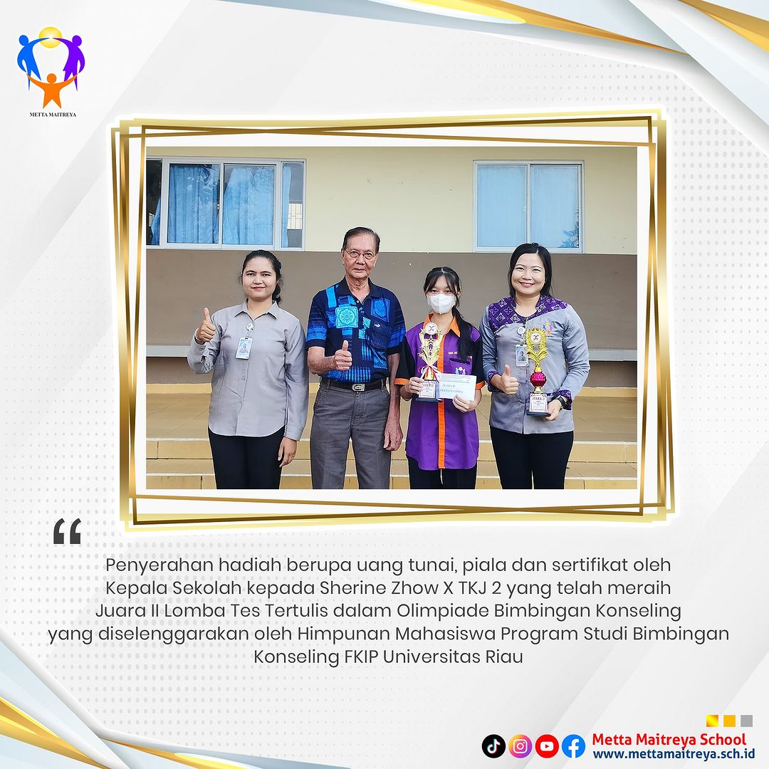 Penyerahan Hadiah oleh Kepala Sekolah dalam Lomba Tes Tertulis dalam Olimpiade Bimbingan Konseling | SMK METTA MAITREYA